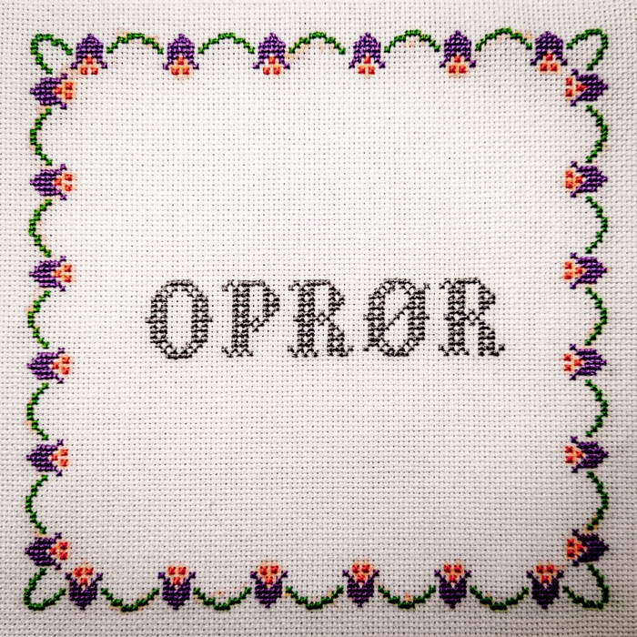 OPRØR ,  ,  197188617936