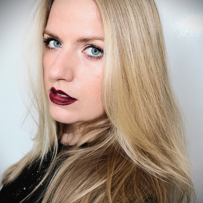 Nu Kommer Mørket ,  ,  199350102707