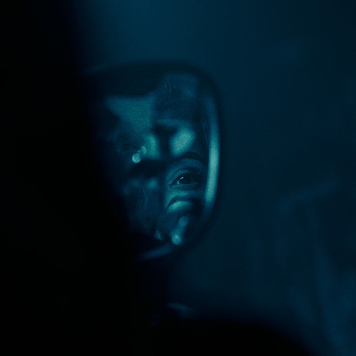 Broken Selfie ,  ,  199350113185